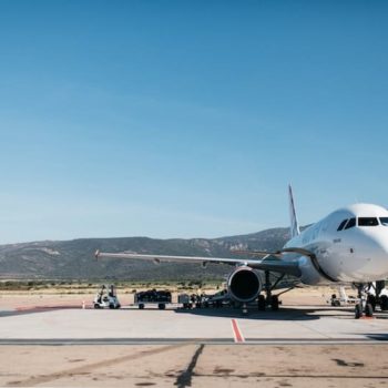 ¿Sabes por qué los aviones son blancos?