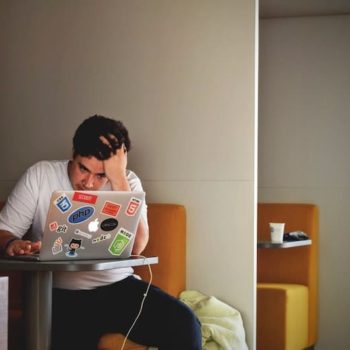 Como alejar el estrés de tu lugar de trabajo